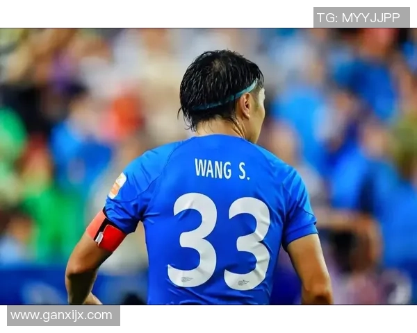 足球明星纷纷入驻抖音引发热潮粉丝互动新方式开启社交媒体新时代 足球明星纷纷入驻抖音引发热潮粉丝互动新方式开启社交媒体新时代